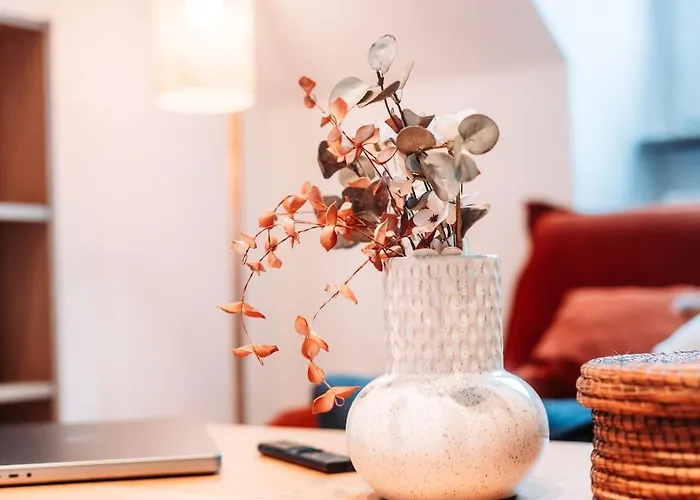 Ruhige Mit Festungsblick Bei Der Hbf Кобленц